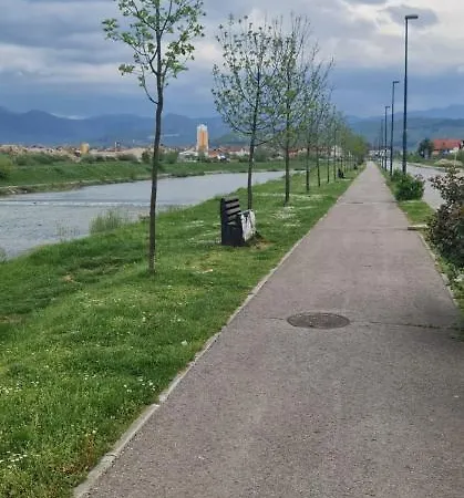 Farah * Sarajevo