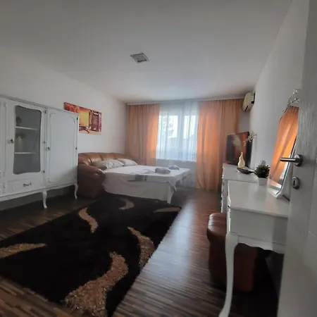 Farah Sarajevo