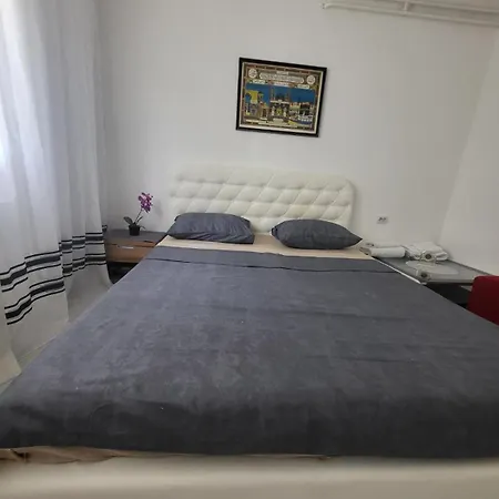 Farah Villa *
